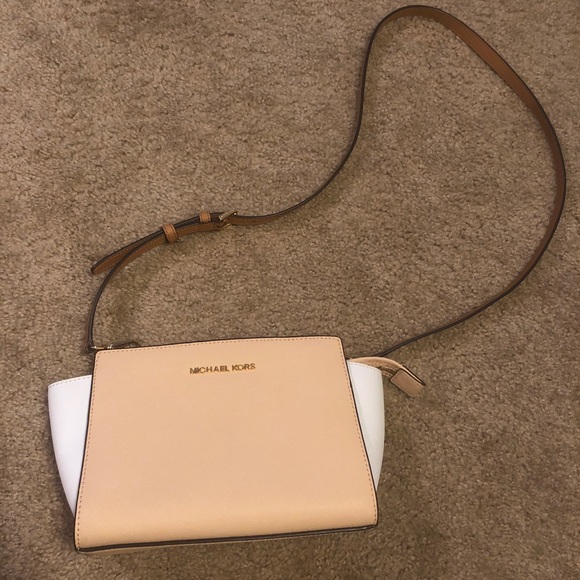 Michael Kors crossbody handbag - Picture 1 of 5